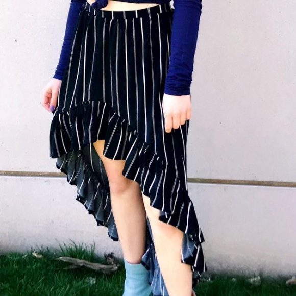 Striped High Low Skirt - Picture 2 of 3